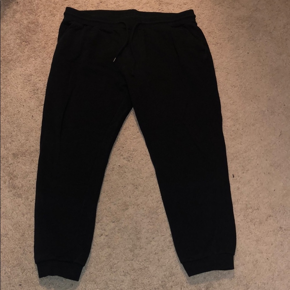 Men’s black joggers